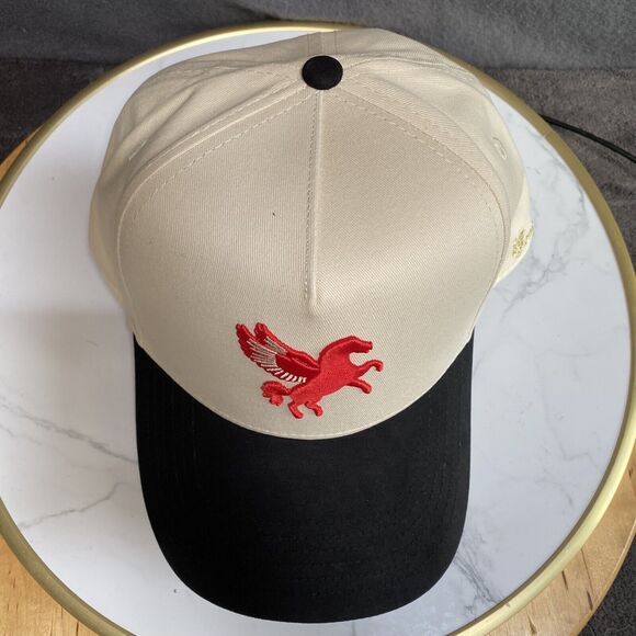 TRUE BRVND Pegasus Snapback Dallas Hat Never Used White Black Red Limited Editio - Picture 7 of 9
